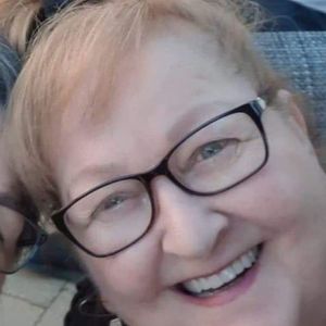 Meet your Posher, Pauline